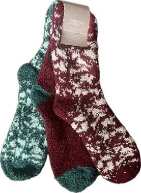 Summer & Rose 3-pair red green cozy plush sock trio set shoe size 6-10 NWT